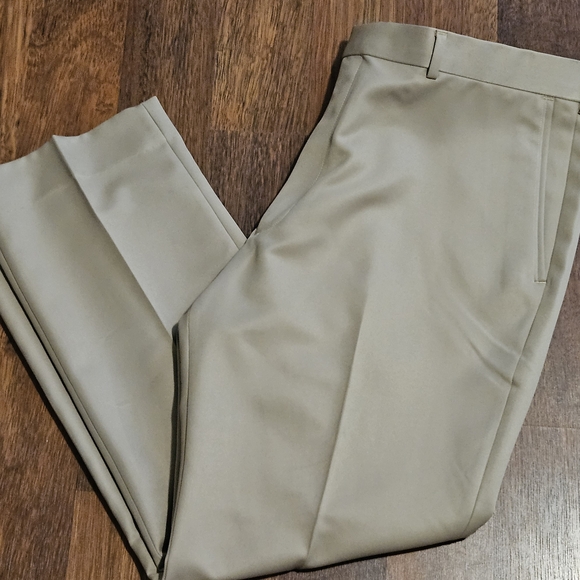 NWT ROUNDTREE &YORKE mens travel smart microfiber dress pants SIZE 40x29 CP13 - Picture 1 of 14